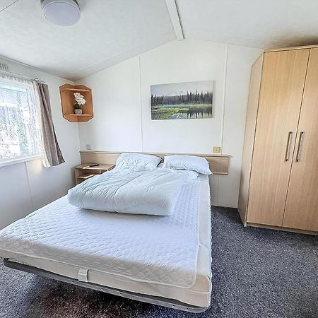6 Berth Staycation Caravan Nearby Clacton-On-Sea In Essex Ref 26254E 외부 사진